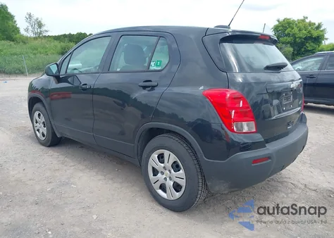 2016 Chevrolet Trax 1Ls z USA, uszkodzony, nr VIN KL7CJKSB2GB732789